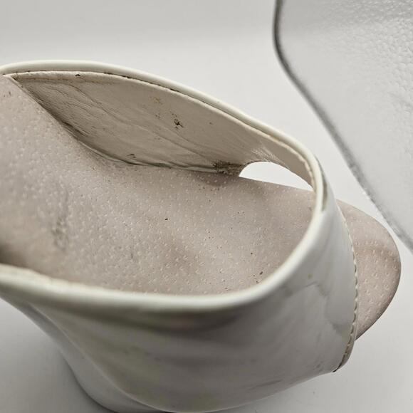 Pleaser Kiss-201 Well Worn White Dance 6" Heel 1.75" Platform Pole Size 10 READ - Picture 9 of 9